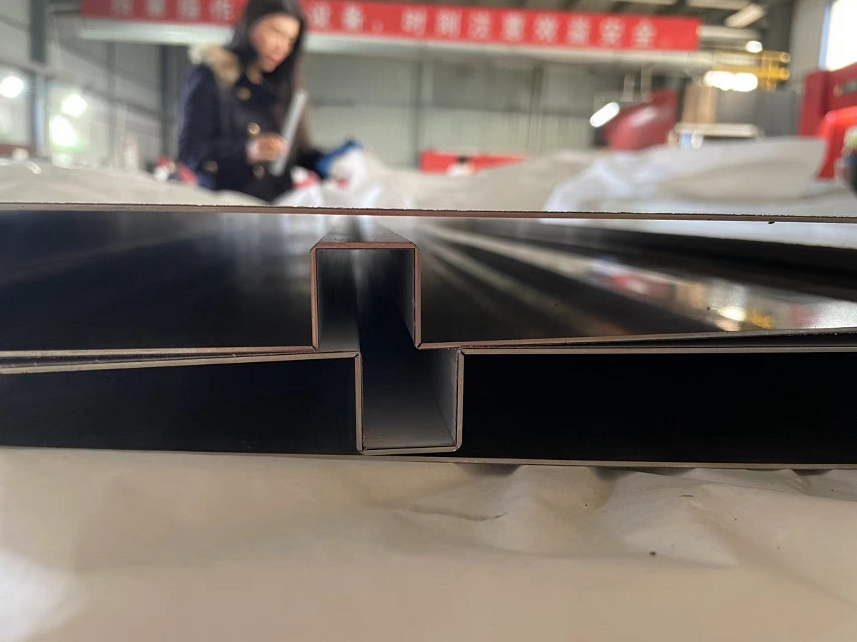 Stainless steel V- grooving Stainless steel Great Wall sheet -bending process